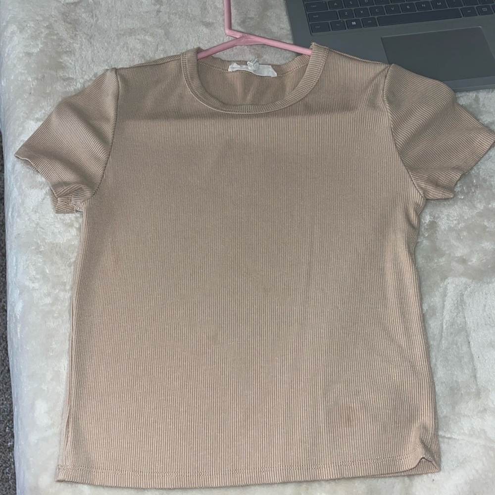 Olive and oak short sleeve shirt. Size: small